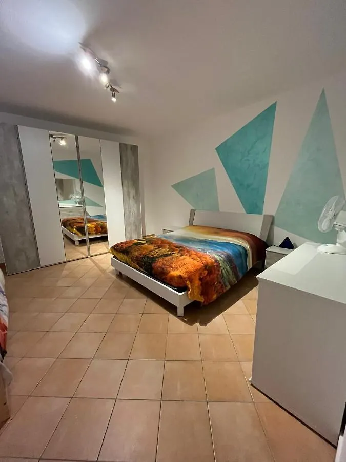 Holiday home Un Nido Sul Lago Ranzanico Italy